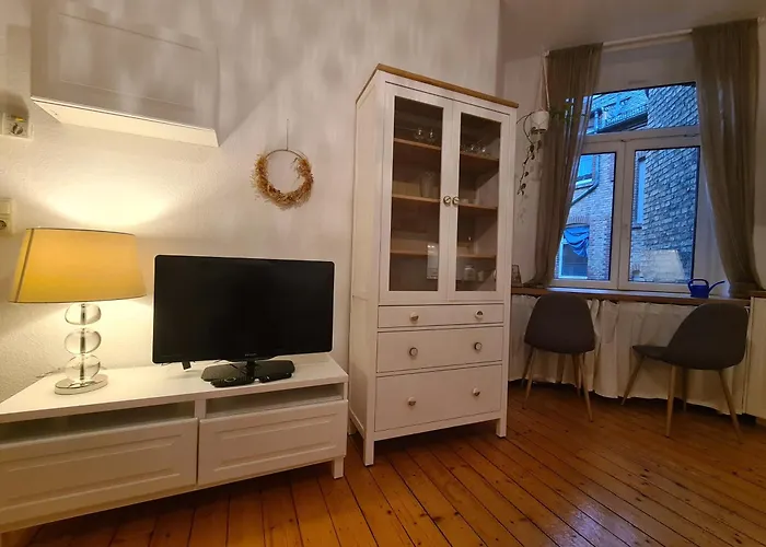 Home Away From Home Stylish Central Netflix Kitchen