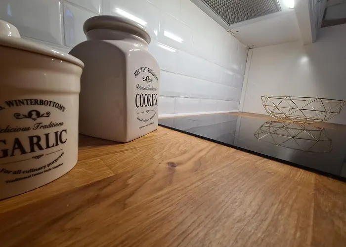 Home Away From Home Stylish Central Netflix Kitchen