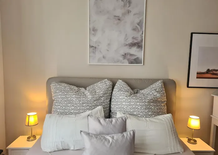 Home Away From Home Stylish Central Netflix Kitchen
